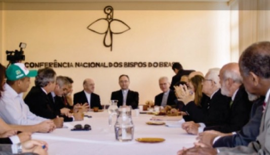 Presidência da CNBB recebe senadores para tratar sobre a reforma política