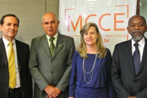 MCCE e Auditoria Cidadã da Dívida formalizam parceria